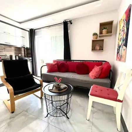 Modern With Pool Lejlighed *